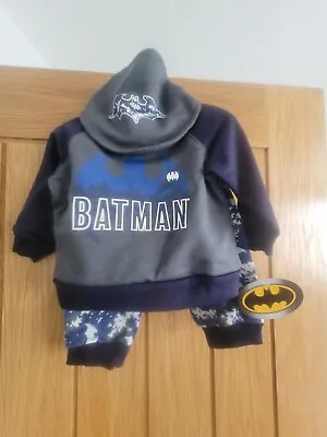 Batman 0-3 Month 3 Piece Baby Set Newborn Gift Joggers Bib Outfit Sweatshirt Top • £8.98