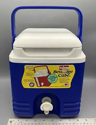 Vtg Igloo Cube 1-Gallon Water Cooler Blue & White Beverage Jug W/Handle & Spout • $15.99