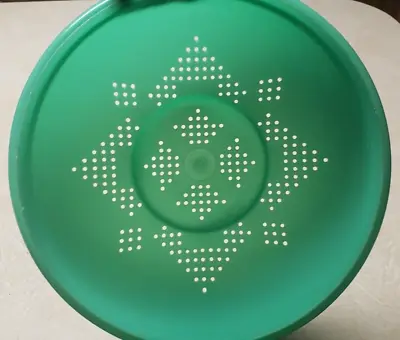 Vintage TUPPERWARE Colander Strainer Jadite Green~#339 • $9.99