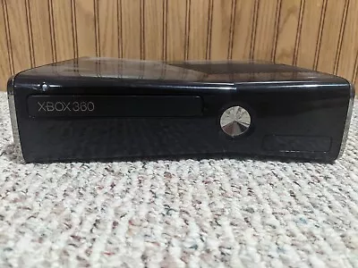 Xbox 360 S Glossy Black No HDD (For Parts Or Repair) • $1