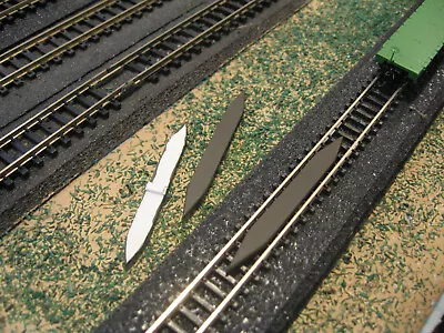 $9.50 • Buy 3pcs Z SCALE FITS MARKLIN MODEL TRAIN TRACK RERAILER BROWN FREE SHIPPING