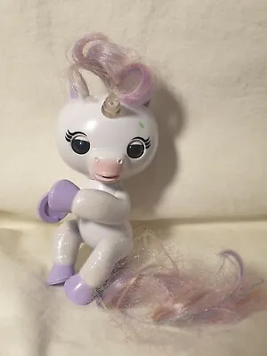 $33.99 • Buy WowWee Fingerlings Unicorn White GIGI Toy Working! Makes Sounds Talks Loose