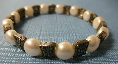 Genuine PEARL Silvertone Stretch Vintage Bracelet • $16