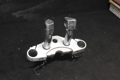 $48 • Buy 2009 Yamaha V Star 950 Xvs950ct Tourer Raven Oem Forks Upper Triple Tree Clamp