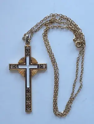 Vintage Cross Pendant Neck Gold Tone 20  Chain Beveled Metal White Enamel • $13.99