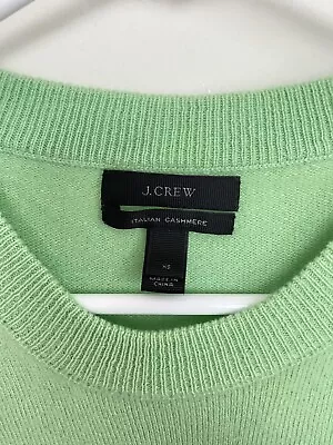 J Crew Italian Cashmere Green Crewneck Sweater Sz XS Used • $15