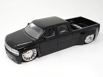 $19.95 • Buy Jada #90365 - 1999 Chevy Silverado Crewcab Dually - Lowered - Black - 1/24