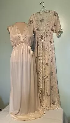 Vintage Long Nylon Nightgown Floral Robe Peignoir Set Beige  Size S M • $39.99
