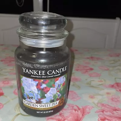 Yankee Candle Garden Sweet Pea Large 22 Oz Jar Candle Discontinued Floral USA • £13.14