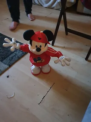 2011 Mattel Fisher Price Disney Mickey Mouse - Master Move M3 - Singing Soft Toy • £25