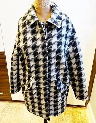 Ladies Mango Oversized Black White Check Cocoon Coat Long Jacket Pristine M • £12