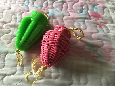 £6 • Buy 2 X Vintage Plastic Wardrobe Pot Pourri Holders