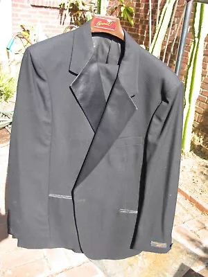 Vintage 1960s Hammonton Park  Royal  Black  Tuxedo • $145