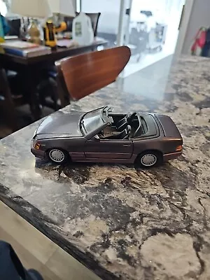 1:24 Maisto 1989 Mercedes Benz 500SL Die Cast • $14