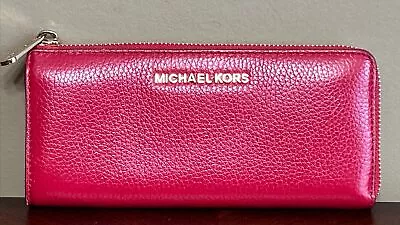 Michael Kors Large Half Zip Around Continental Pebbled Leather Clutch Wallet • $0.99