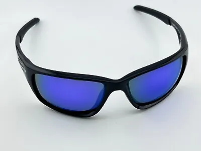 New Oakley Canteen Sunglasses Polished Black Violet Iridium Polarized 9225-07 • $69.99