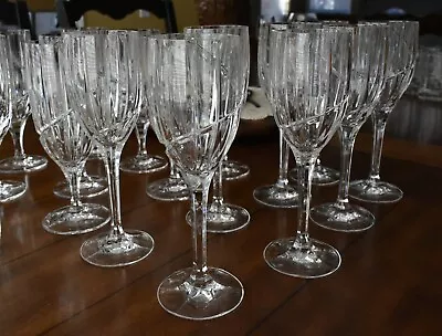 8 Beautiful Mikasa Uptown Crystal Wine Glasses / Goblets ~ 9  Tall • $57.60