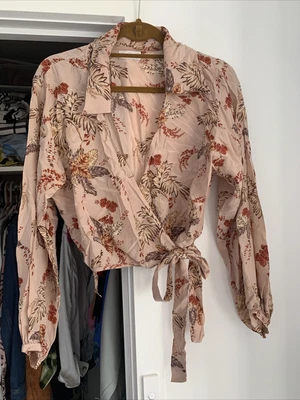$9.90 • Buy Tigerlily 10 Top
