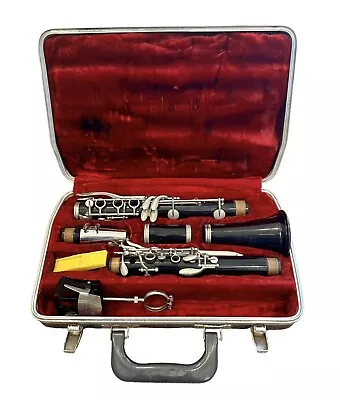 Vintage Bundy Resonate Selmer Clarinet With Original Case • $79.99