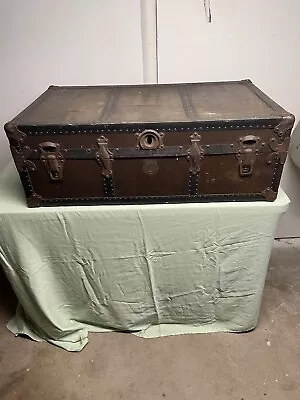 Antique Vintage Metal Trunk • $125