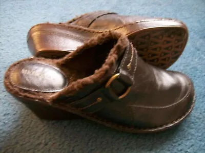 NWOT Merona Womens Brown Slip On Faux Leather Shoes Mules Clog Wedge Sz 7.5M • $13.99