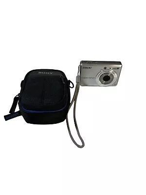 Sony Cyber-shot DSC-S730 7.2 MP 3x Zoom Digital Camera Silver NOT WORKING PARTS • $12.58