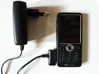 Sony Ericsson Walkman W302 - Midnight Black (Unlocked) GSM Cellular Phone • $12.99