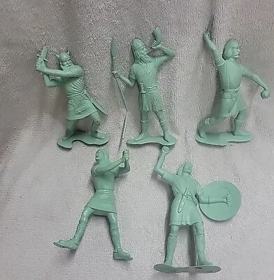 Louis Marx KNIGHTS & VIKINGS Playset Green  1965 Set Of 5. AS/IS  • $29.99