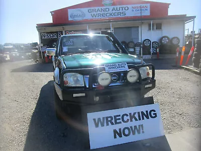 Genuine Nissan NAVARA D22 2003 / 2012 (4x4) Black Steel Bull Bar • $1450