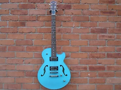$1195.47 • Buy Godin Montreal Premiere HT Laguna Blue W/bag -B Stock