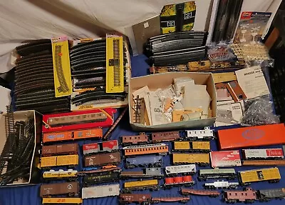 HUGE LOT Of Vintage HO Scale Train Track (170 +) Atlas Rolling Stock Kits EZ  • $60