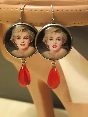 Marilyn Monroe Glass Cabochon Dangle Earrings Red Teardrops • $7.99