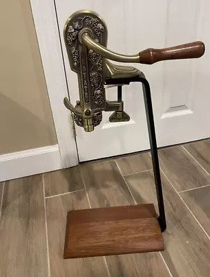 Vintage Heavy Duty Pedestal Bar Wine Opener • $145