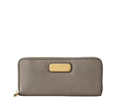 Marc By Marc Jacobs New Q Slim Zip Around Wallet M0005350 PUMA TAUPE • $158
