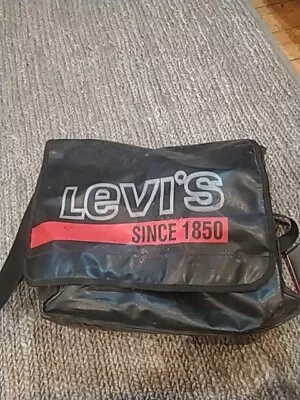 Levi's Black Satchel • £19.50