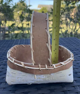 Vintage Native American Birch Bark Small Basket With Handle 4” X 6” • $19.99
