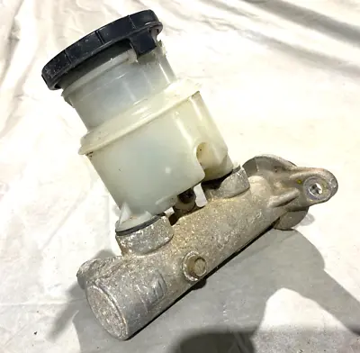 Brake Master Cylinder HOLDEN RODEO TF TURBO DIESEL 2.8L 4JB1 88-97 4WD 4x4 15/16 • $59