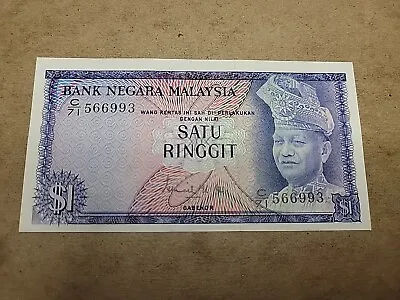 🇲🇾 Malaysia 1 Ringgit 1967  P-1  UNC  Banknote 012124-36 • $39.99