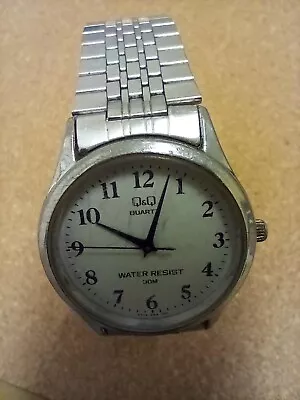 Q&Q Quartz Water Resist Stainless Steel Mens Watch • £15