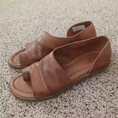 Sergio Tomani Flat Sandals Shoes Leather Toe Loop Slip On Womens EU40 9.5 • $39.95