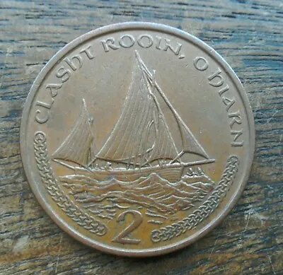 2000 Isle Of Man 2p Coin  Clasht Rooin O Hiarn  (Circulated But Collectable) • £2