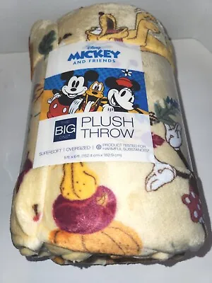  Mickey Mouse  & Friends  Plush Throw 5ft X 6ft Yellow The Big One. • $15.95