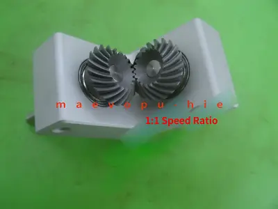 90 Degree Converter 1:1 Speed Ratio Spiral Bevel Gear Box Right Angle Commutator • $73