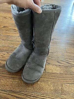 Ugg Grey Classic Ladies Boots • $8.72