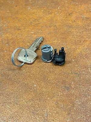 Yakima SKS Lock Cores And Keys A150 • $20