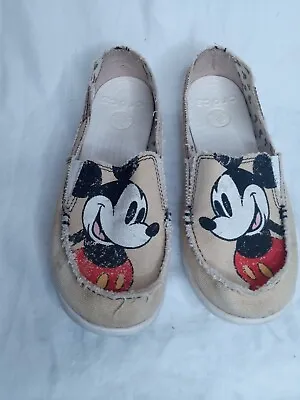 Disney Crocs Mickey Mouse Womens Size 7 • $21.50