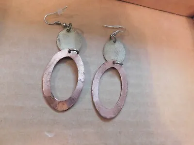 VTG Pair Of Copper Tone Dangle  Pierced Earrings • $3