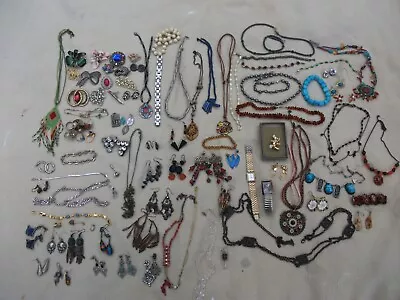 £41 • Buy Joblot Of 124 Pieces Of Vintage Costume Jewellery 2.5kg Mixed Lot.