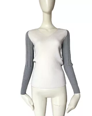 D.EXTERIOR Italy Grey/White 100% Wool Knit Stretch V-Neck Sweater Size S • $16