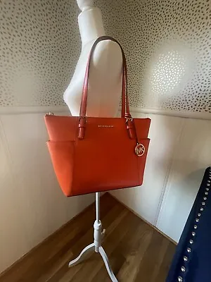 MICHAEL KORS Orange Leather Shoulder Bag • $110